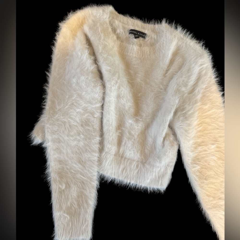 Kendall Kylie Off White Fuzzy cropped Faux fur Sweater small